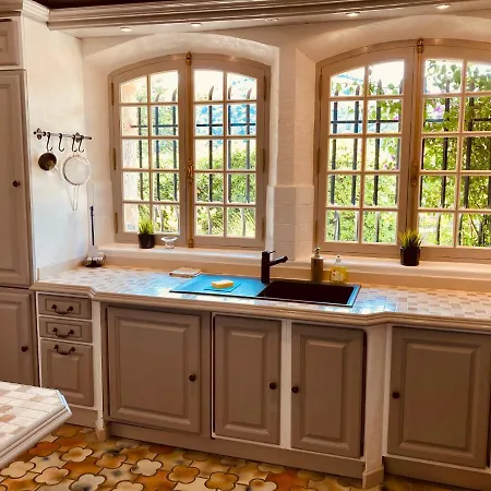 With Spectacular Views - Pool House With Outdoor Kitchen And Pizza Oven *